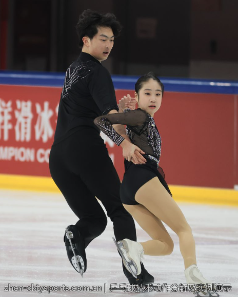 乒乓球技术动作分解及实例演示